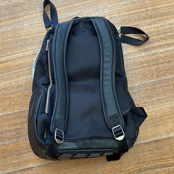 Itzy Ritzy Boss Diaper Bag in Black Herringbone - Picture 4 of 6